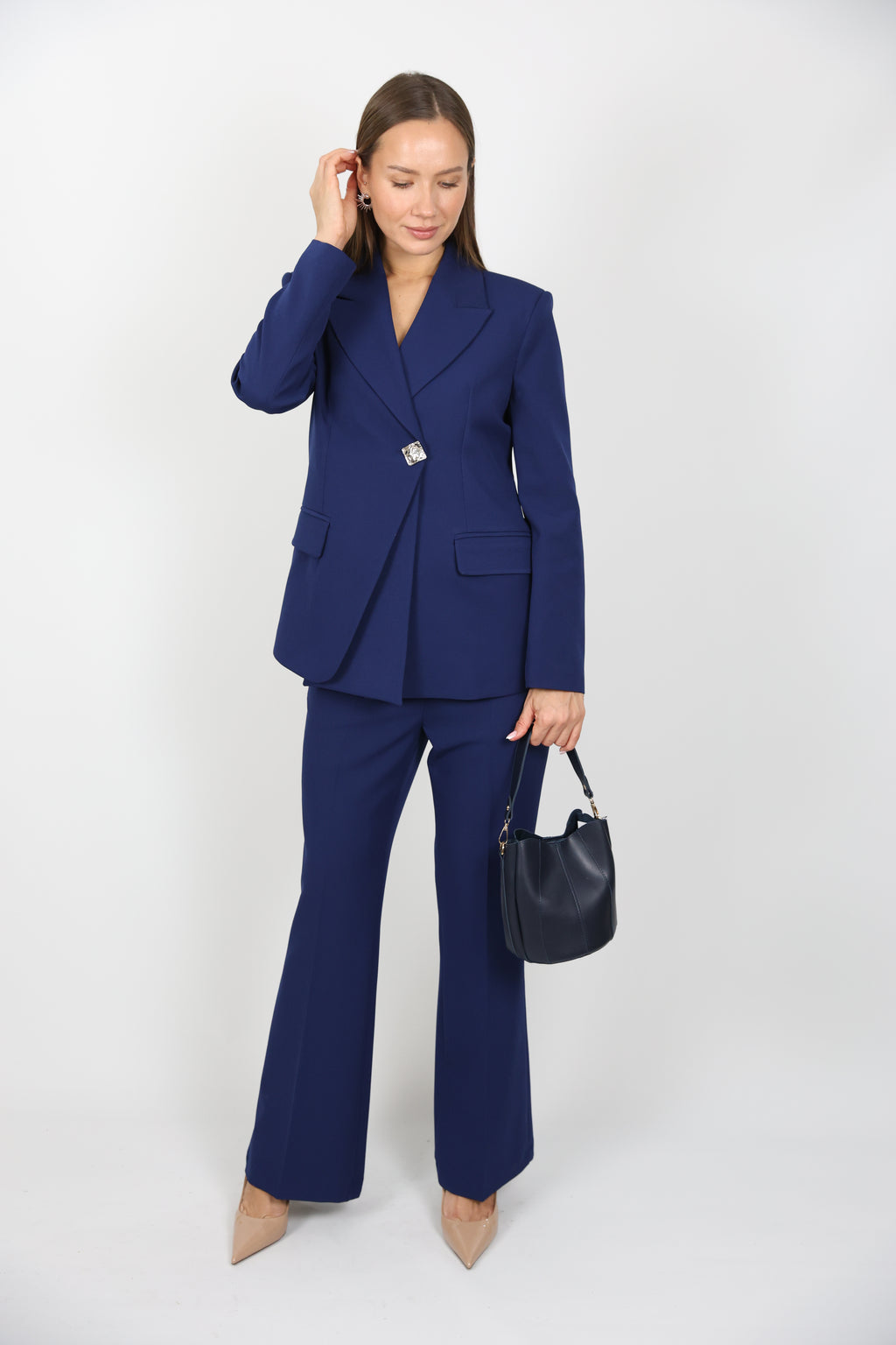 Gümüş Düğme Detaylı Takım Elbise