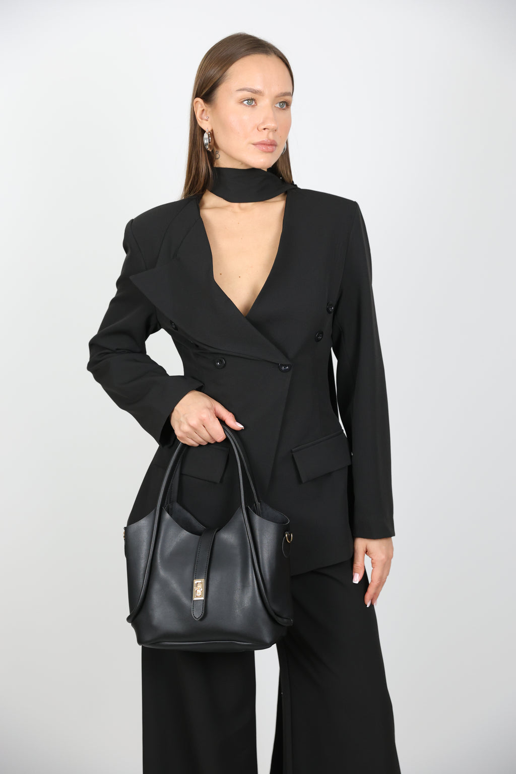 Çıkarılabilir Şal Detaylı Ceket Pantolon Takım