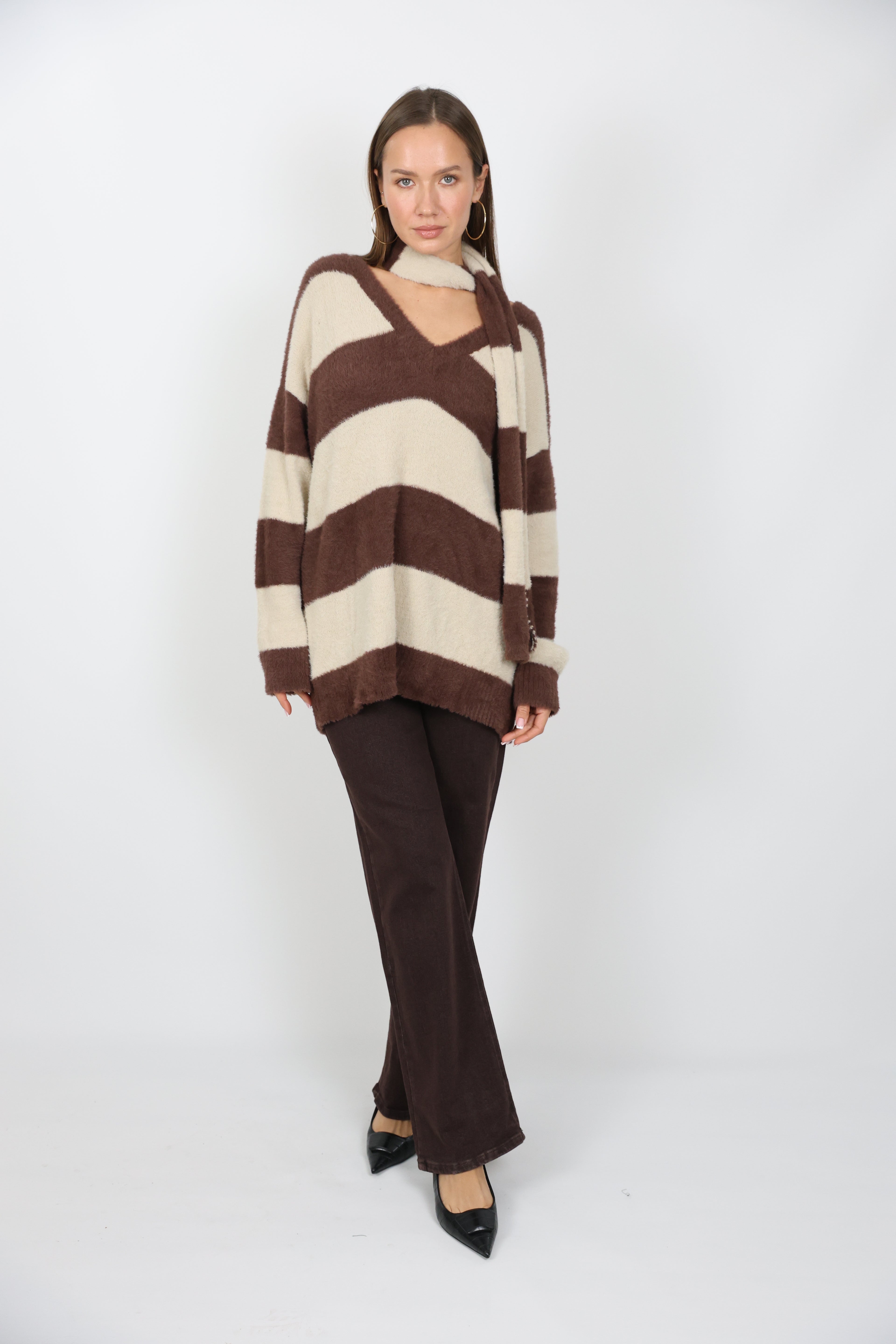 Atkı Detaylı Yumuşak Triko