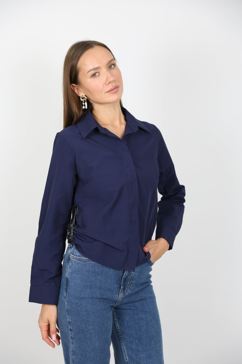 Yan Kemer Detaylı Marka Gömlek