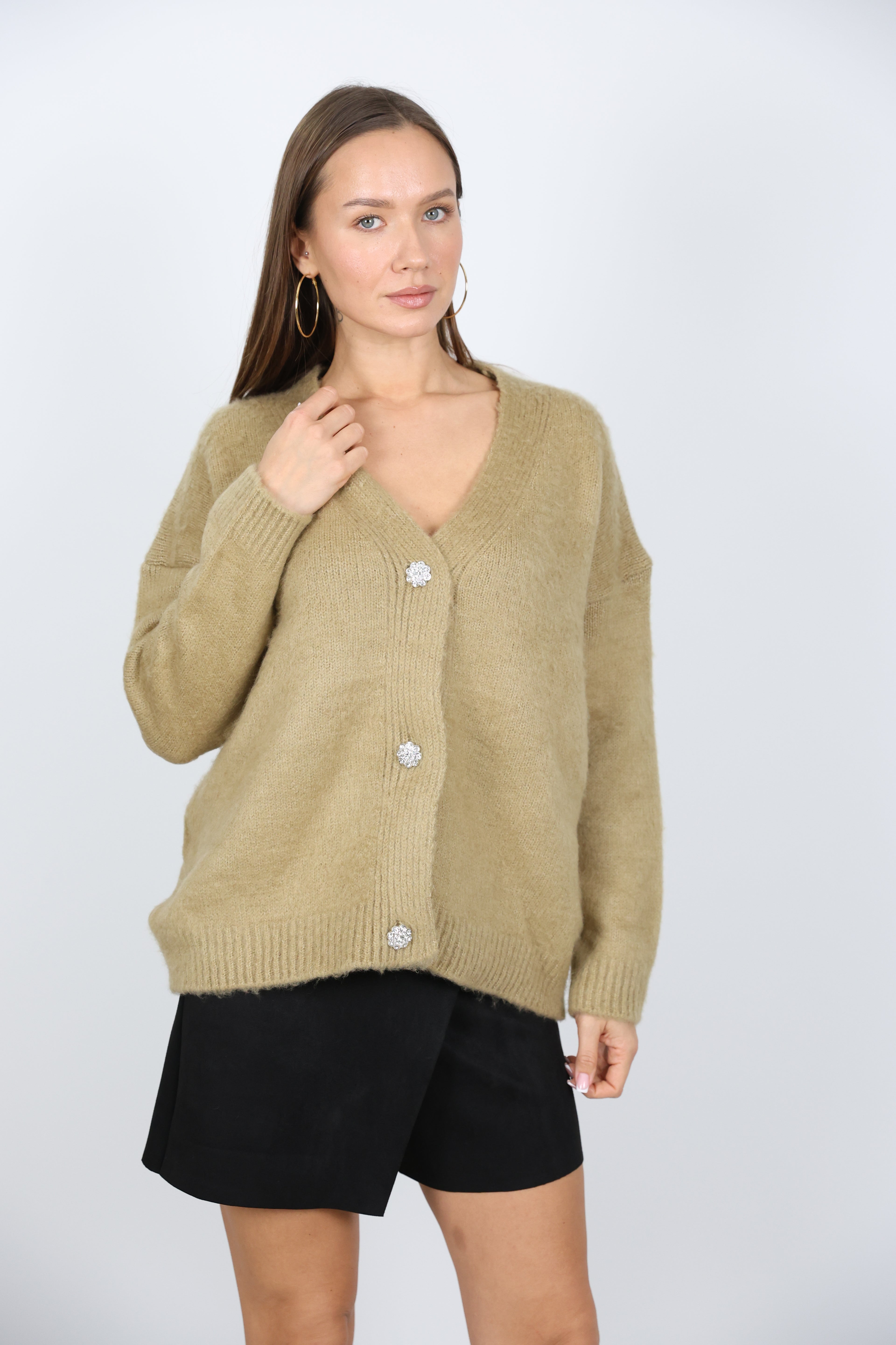 Taş Düğmeli Yumuşak Triko Ceket