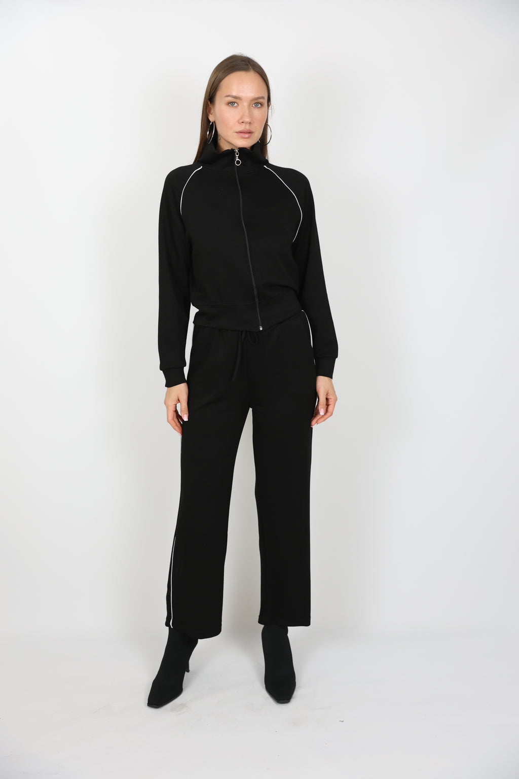 Modal Karışımlı Yumuşak Dokulu Takım