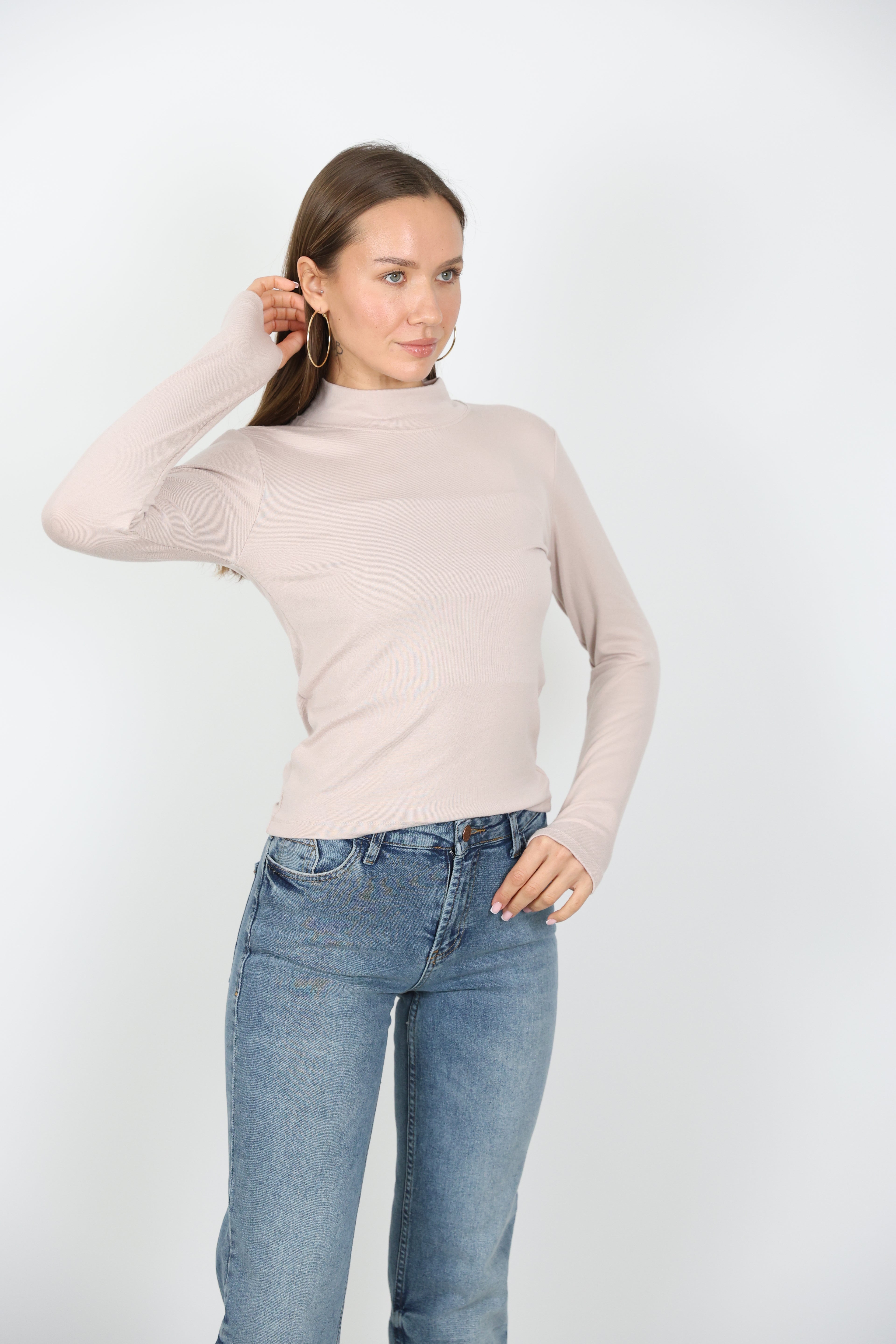 Yarım Balıkçı Yaka Parmak Detaylı Basic