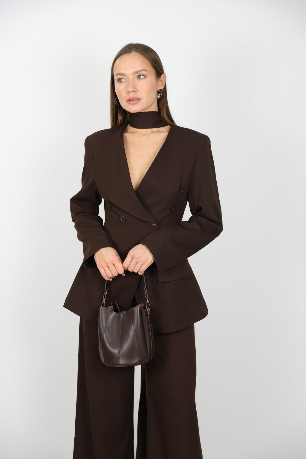 Çıkarılabilir Şal Detaylı Ceket Pantolon Takım