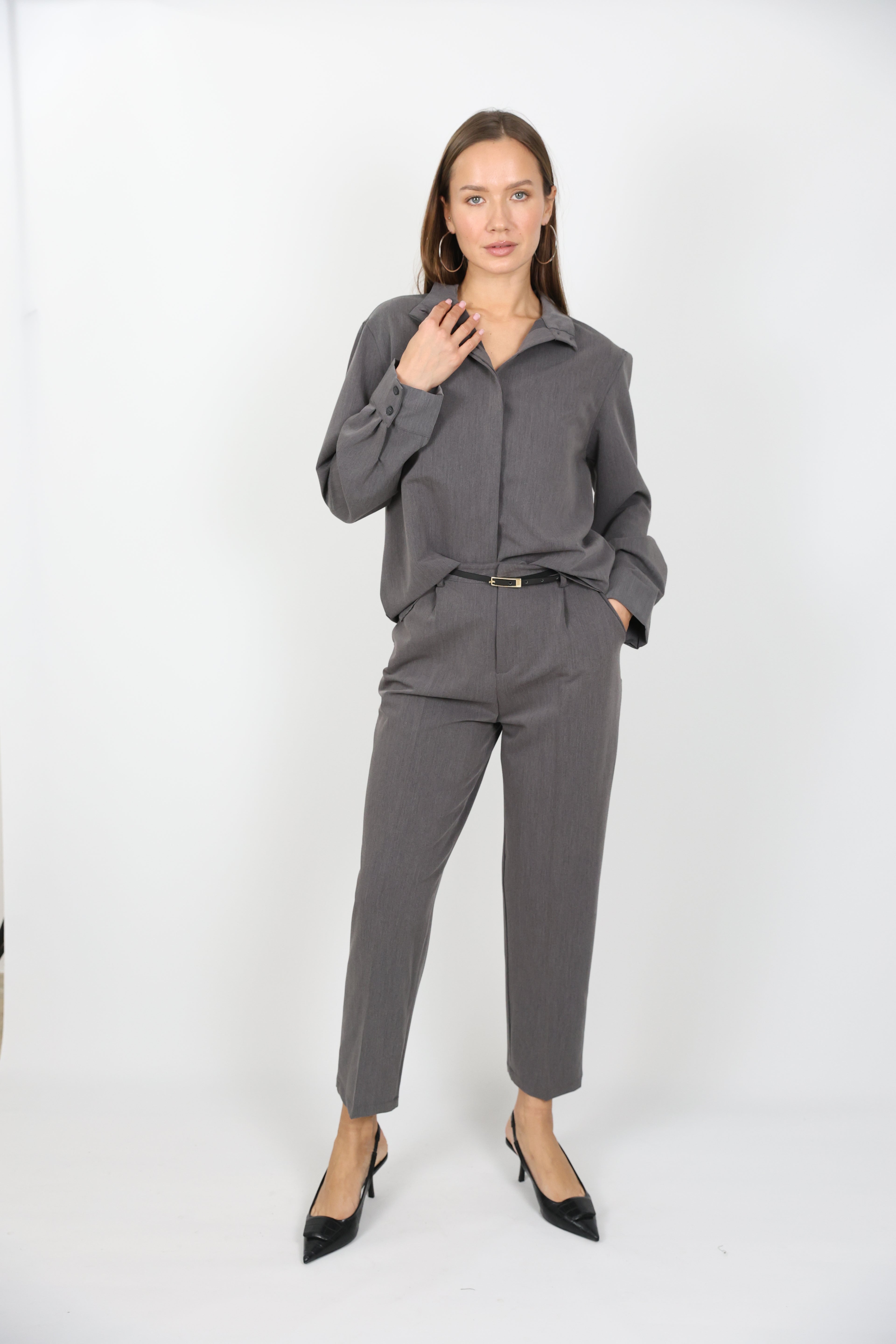 Kemerli Klasik Kesim Gömlek Pantolon Takım